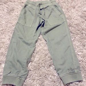 Gap Girl’s Adorable drawstring Chino style joggers